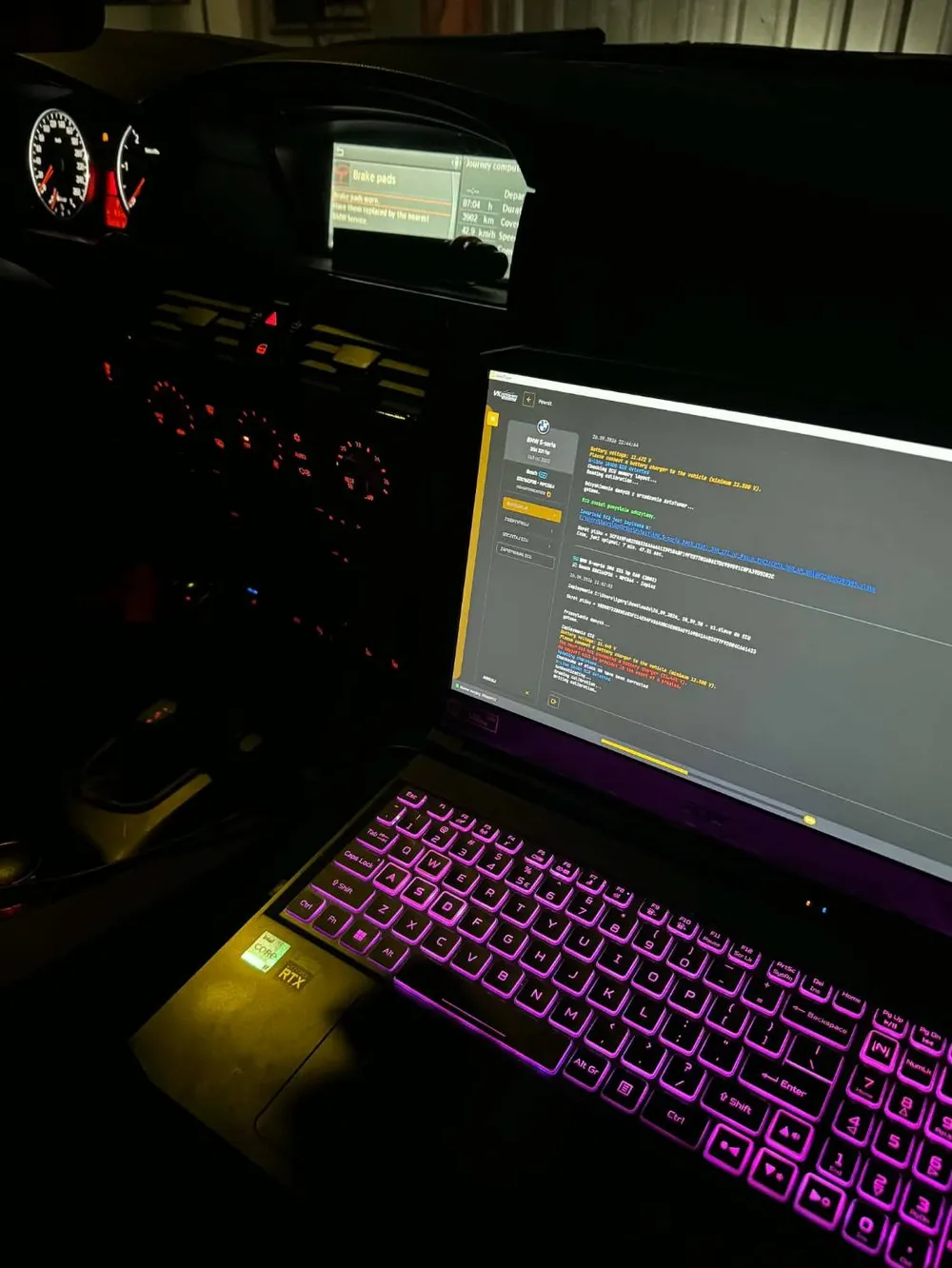 Wgrywanie mapy do sterownika BMW E60 w warsztacie StageTune